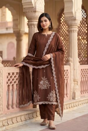 Women's Cotton Cambric 60X60 Solid Kurta Pant With Embroidered Dupatta Manufacturer Wholesale in Jaipur