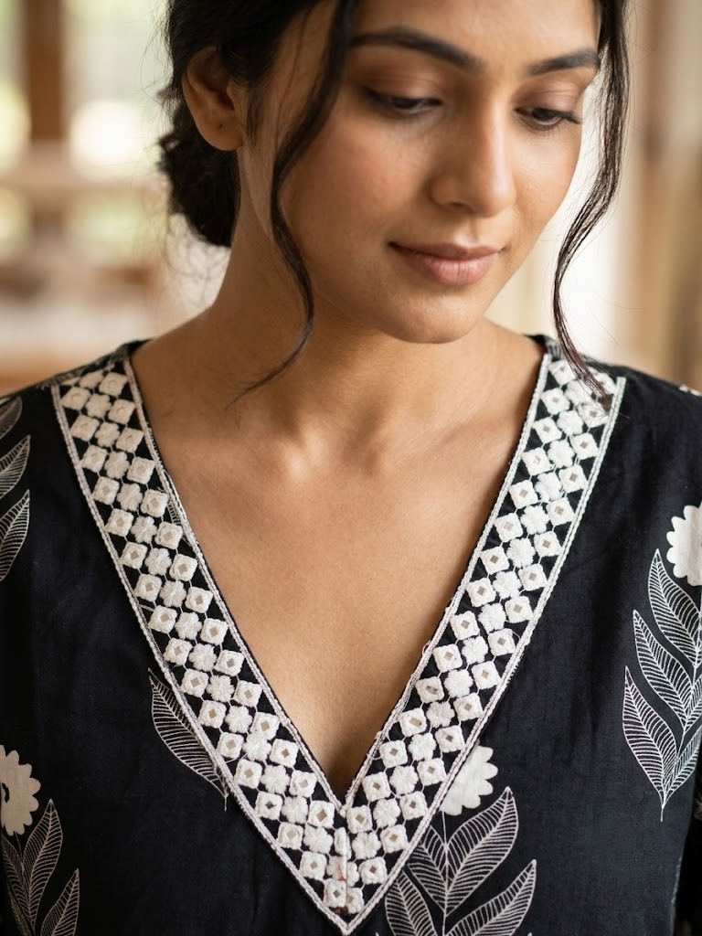 Women Black & White Floral Block Printed Pure Cotton Straight Kurta Pant And Dupatta Manufacturer Wholesale in Jaipur